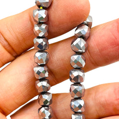 Beadorea Live: BL28 7x7mm Cube Hematite Rhodium