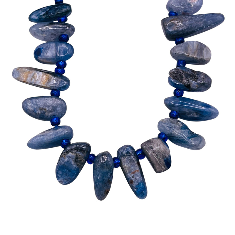 9-13mm Chips Kyanite side drilled